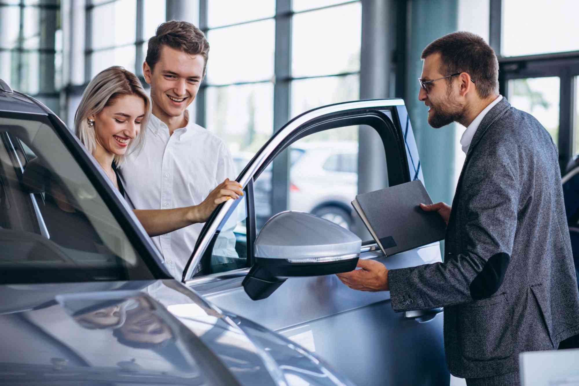 Can I Pay Car Insurance in Installments in the UAE?