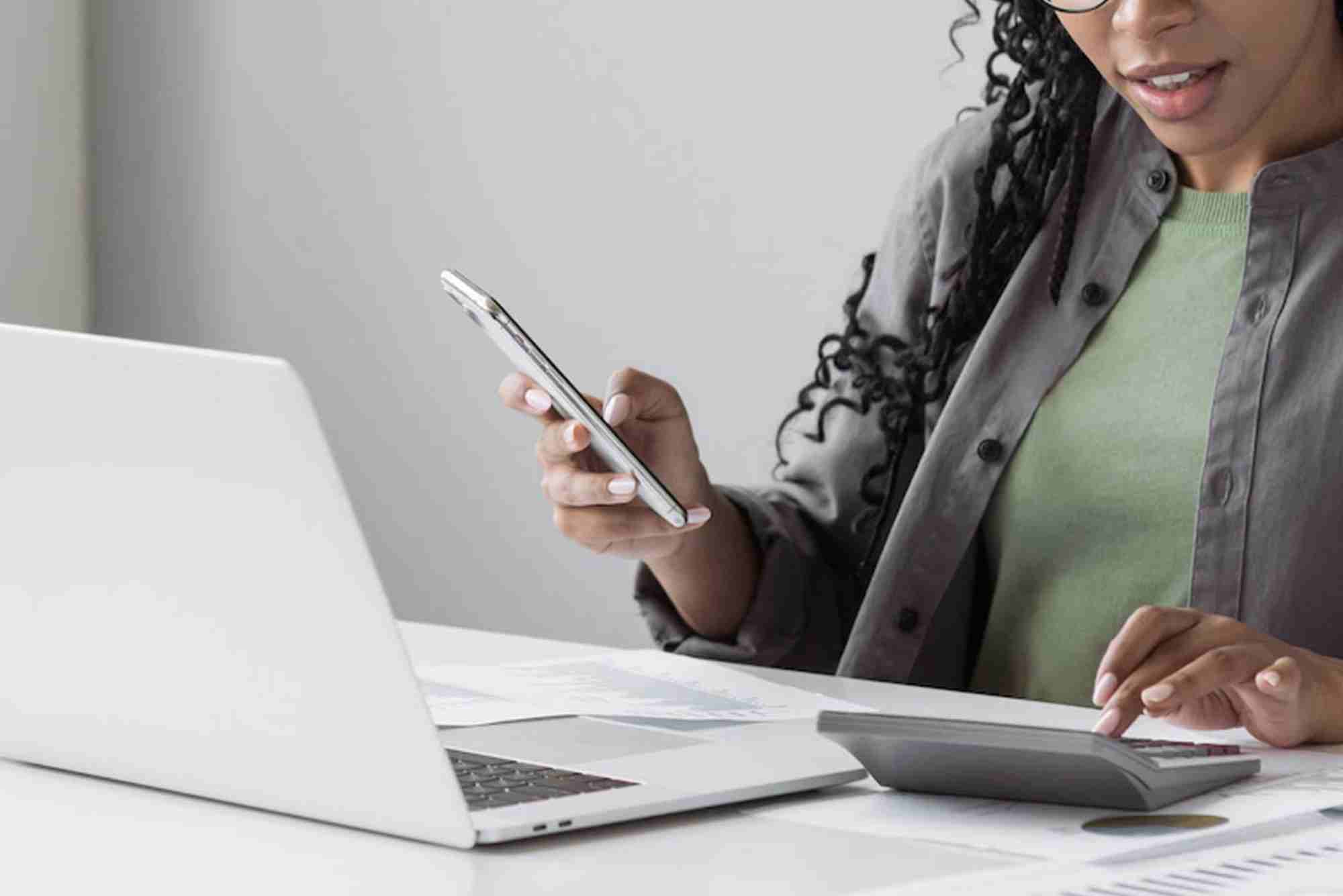 How Do You Calculate Net Worth of a Company