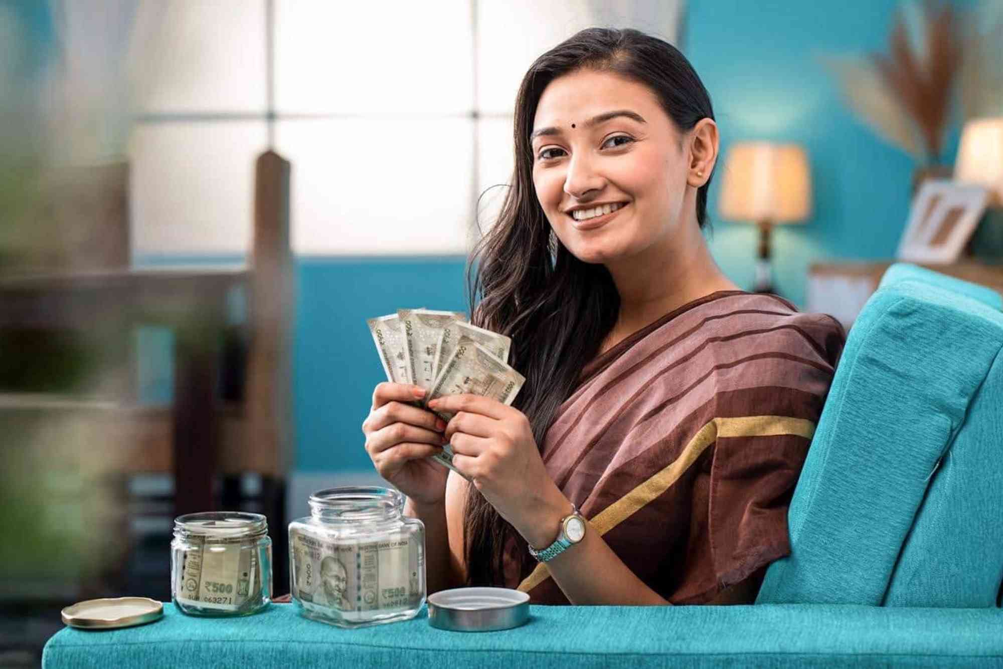 Can Housewife Take Term Insurance In the UAE