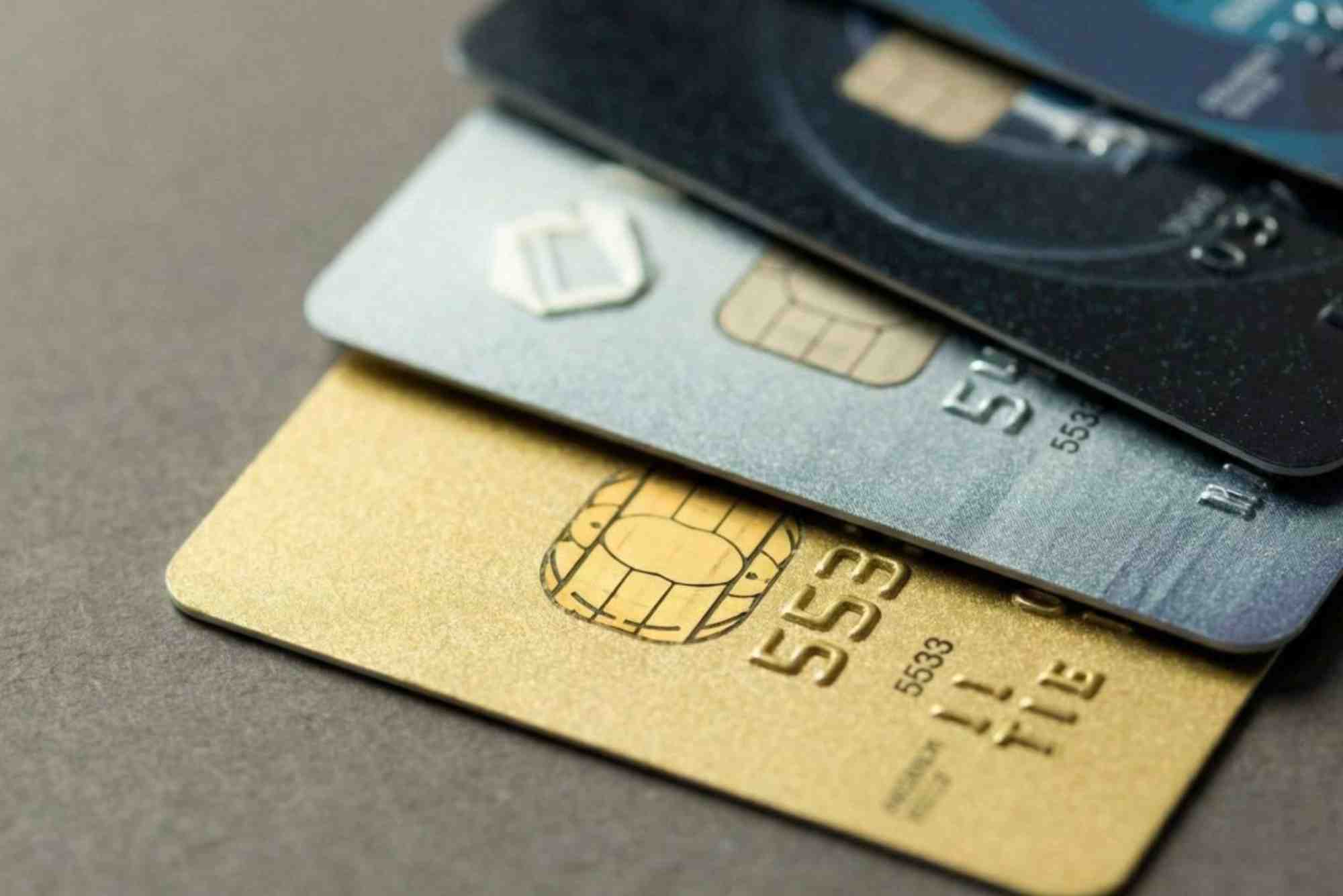 How Many Types of Credit Cards Are There in the UAE?