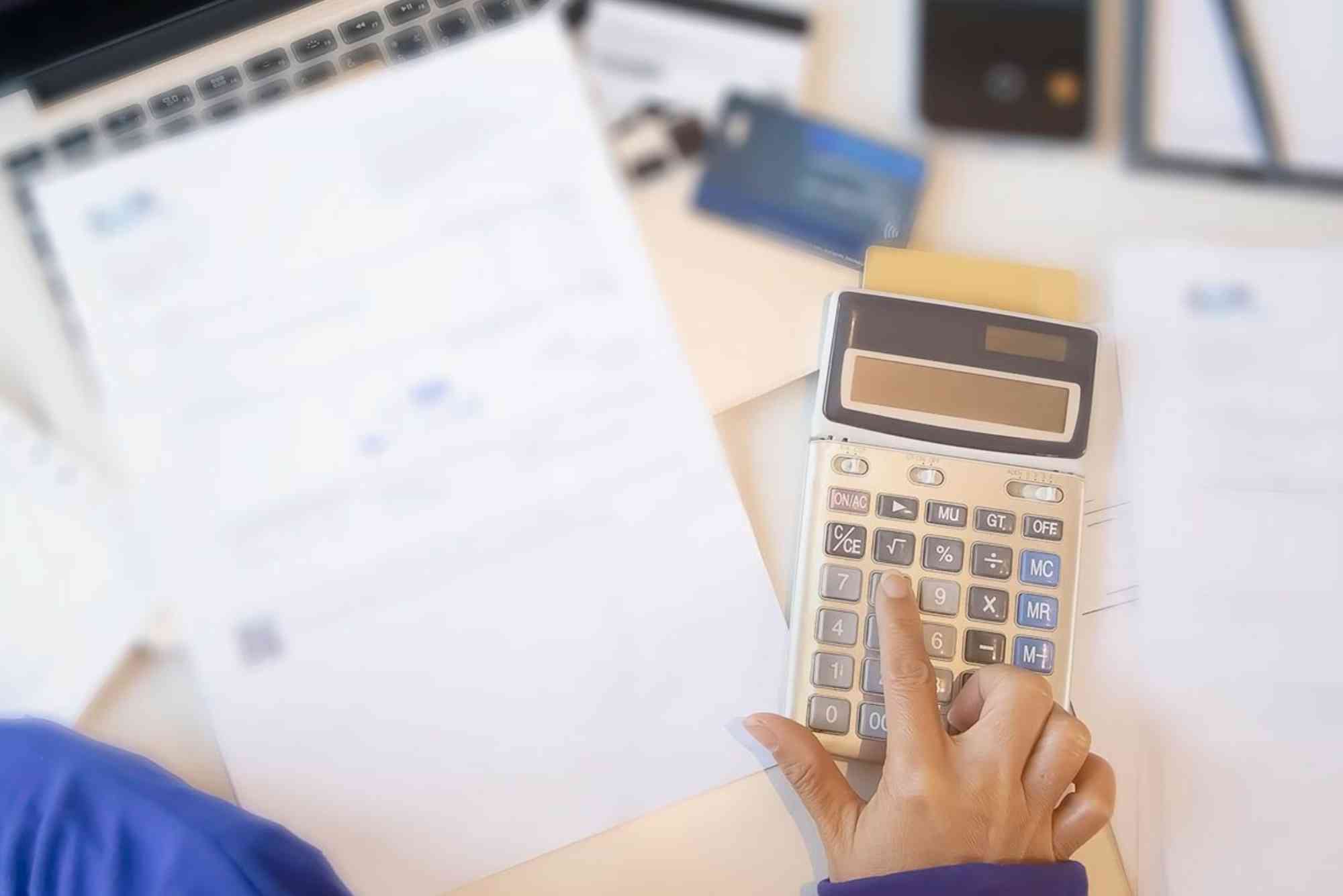 Do Uni Students Pay Tax