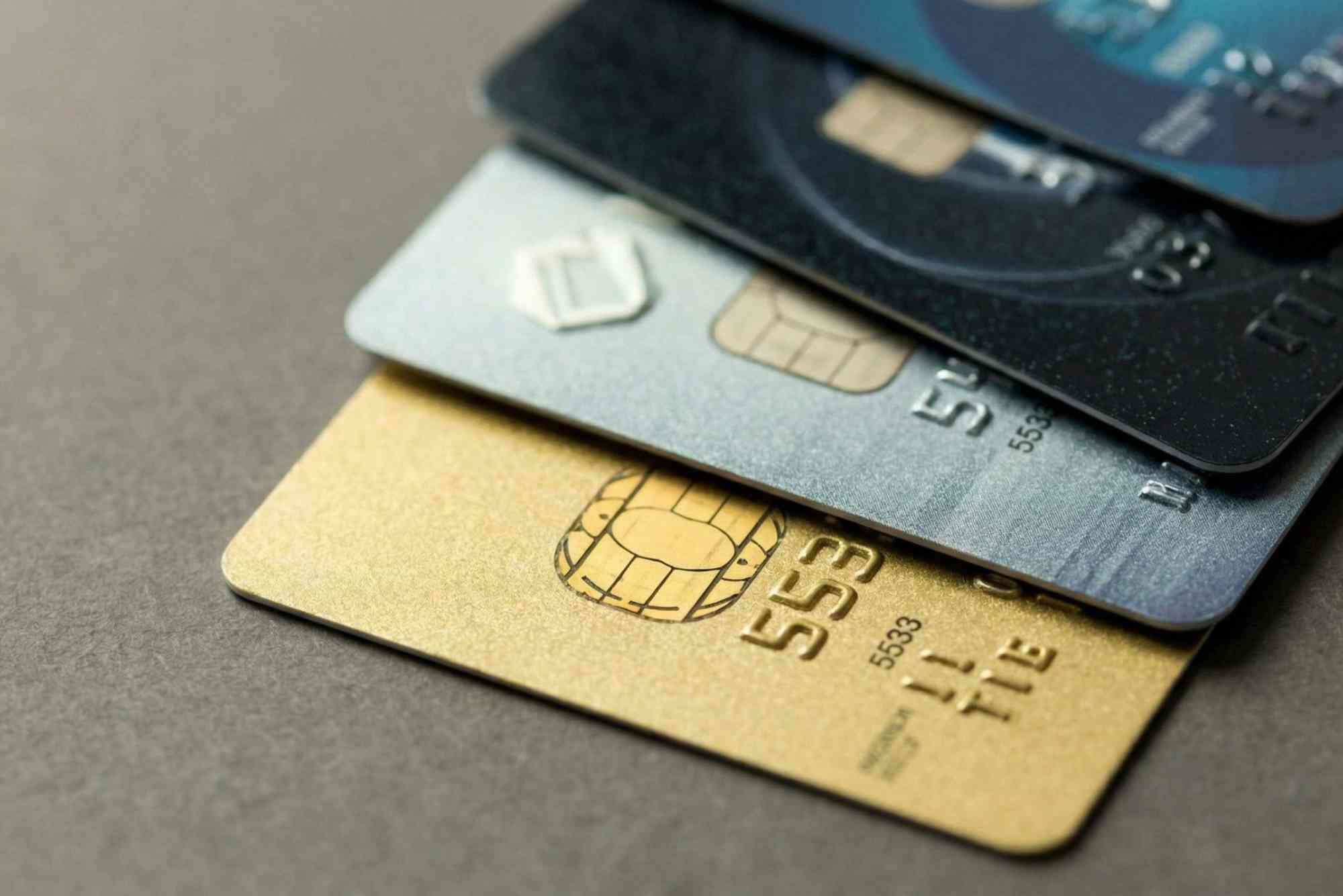 How To Consolidate Your Credit Cards in the UAE?