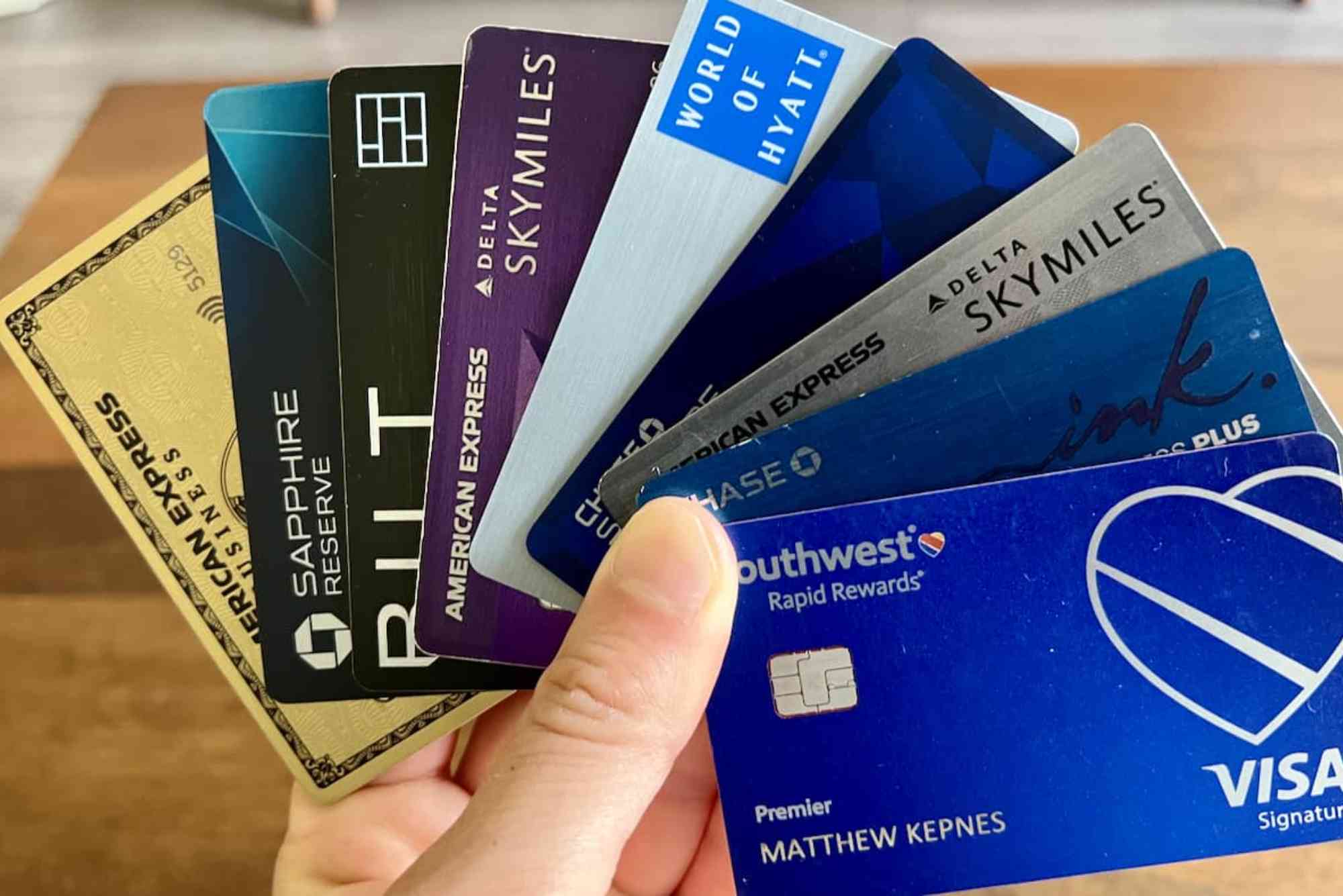 What Are Some Of The Best Credit Cards To Have in the UAE?
