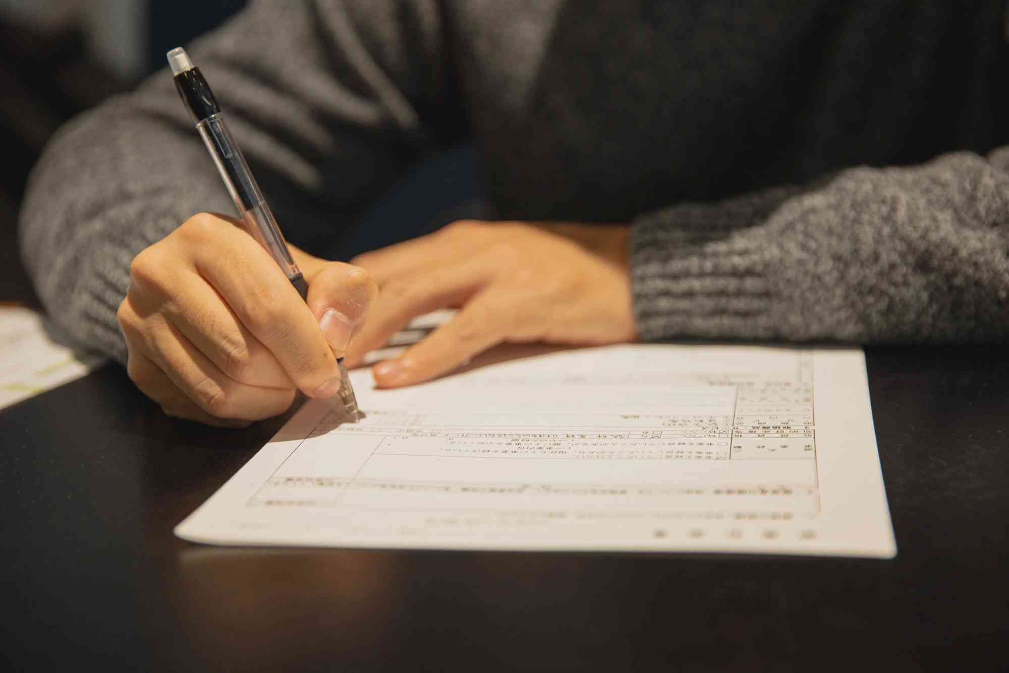 Who Is Considered an Expat? Meaning and Examples